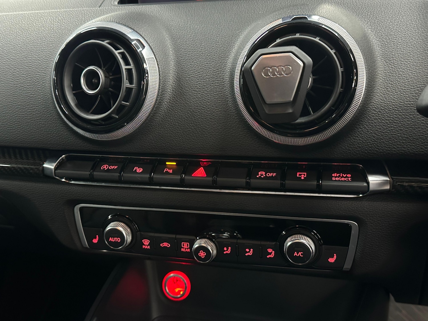 Used Audi A3 2014 for sale - 76246466: Photo 28
