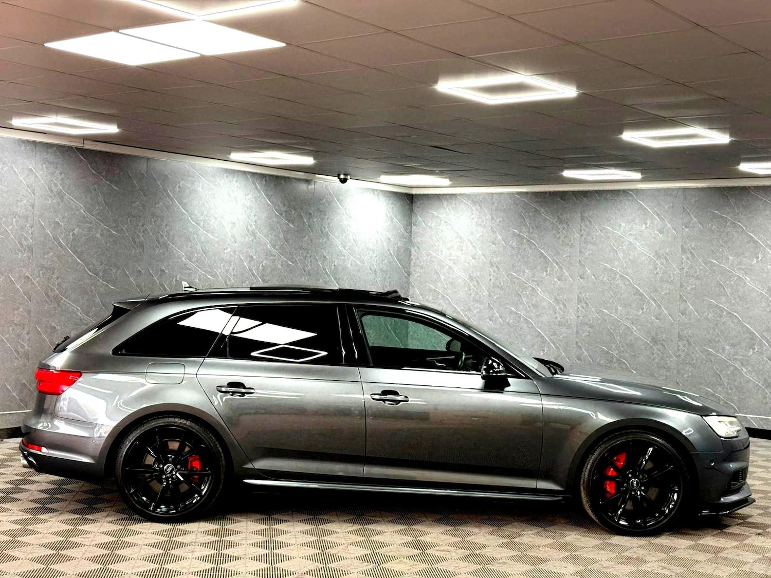 Used Audi S4 Avant 2016 for sale - 77611364: Photo 29