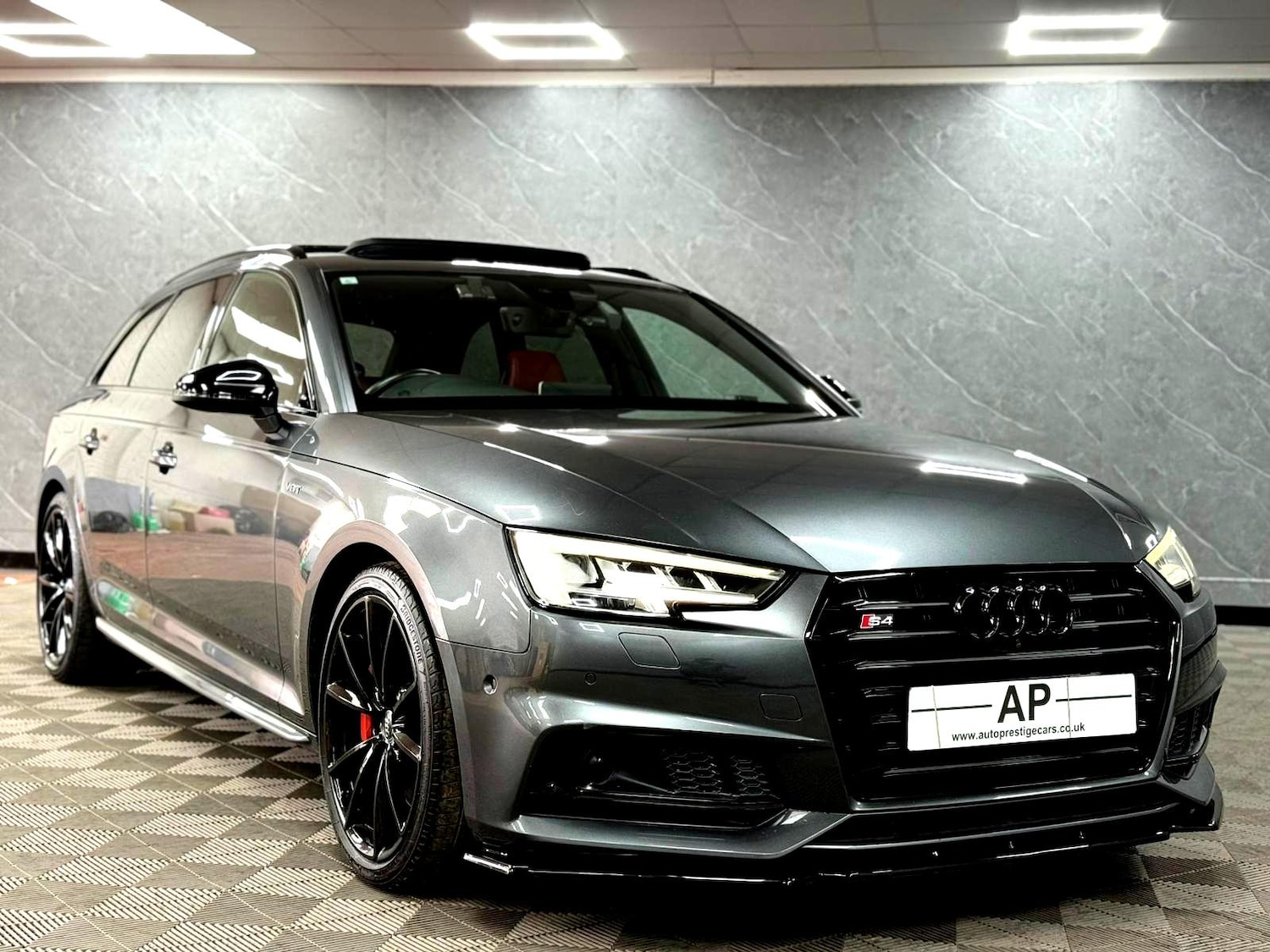 Used Audi S4 Avant 2016 for sale - 77611364: Photo 4