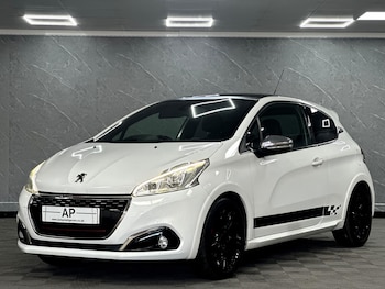 Used Peugeot 208 2015 for sale - 75972489: Photo