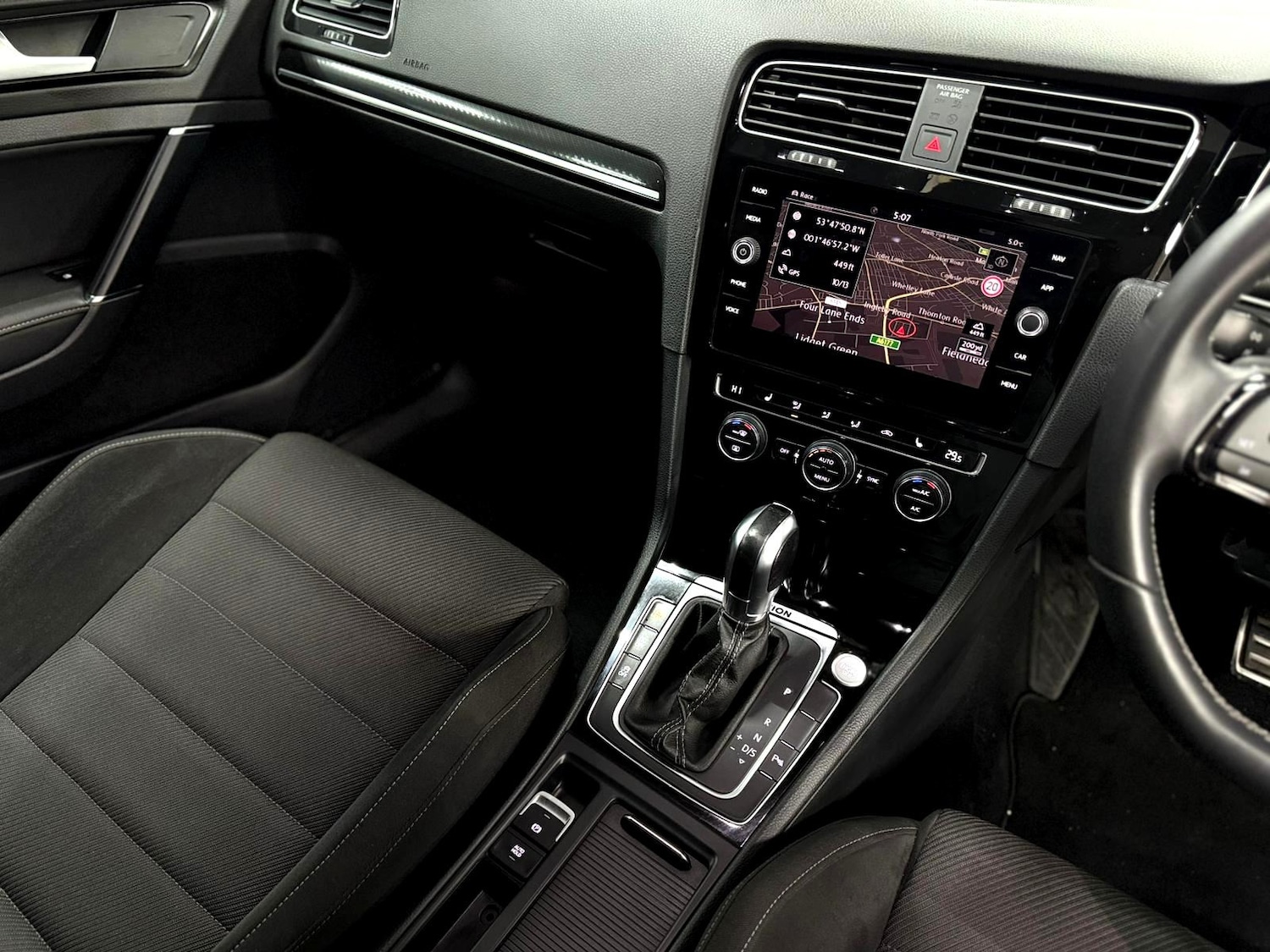 Used Volkswagen Golf 2019 for sale - 76759721: Photo 15