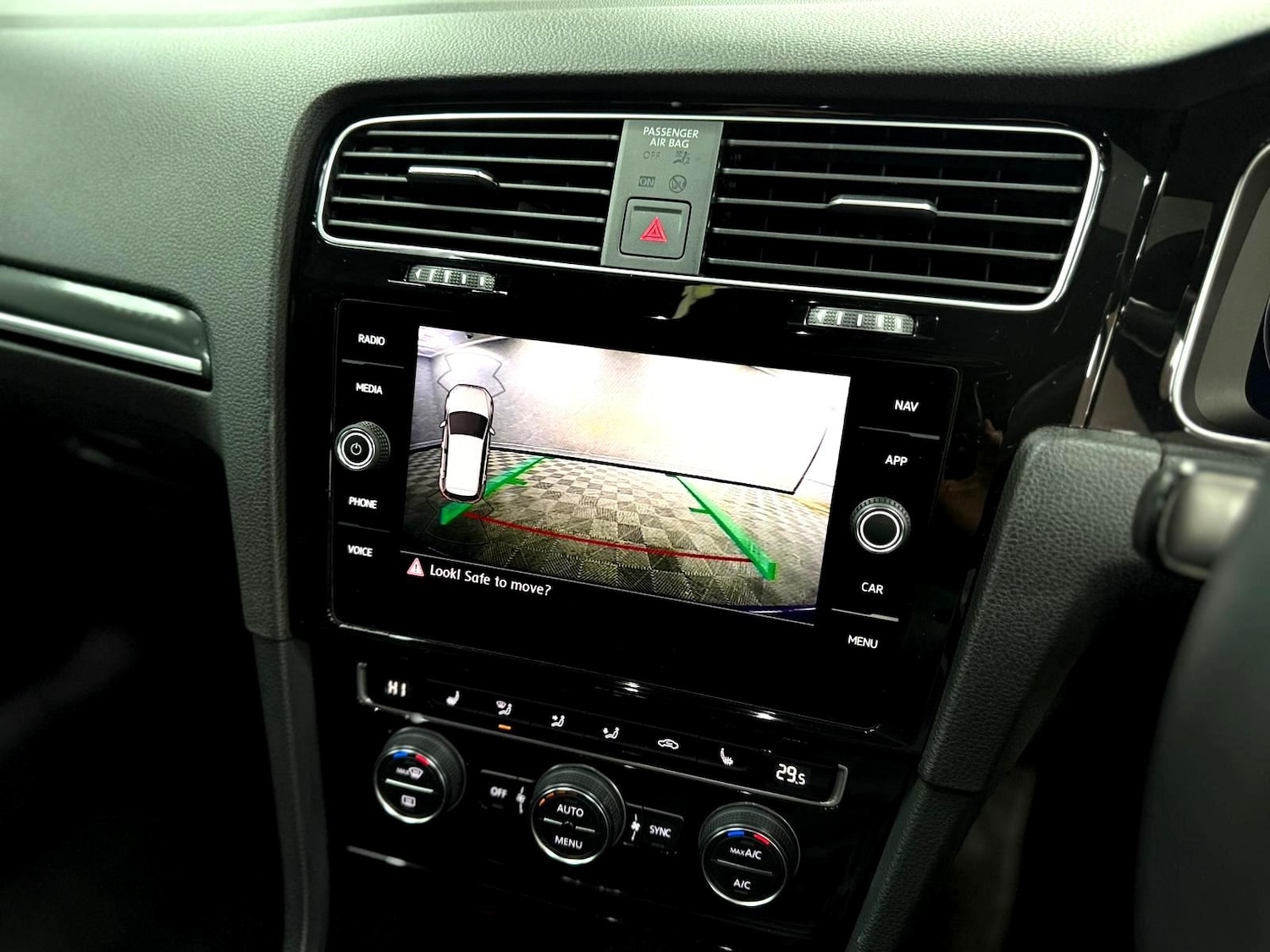 Used Volkswagen Golf 2019 for sale - 76759721: Photo 16