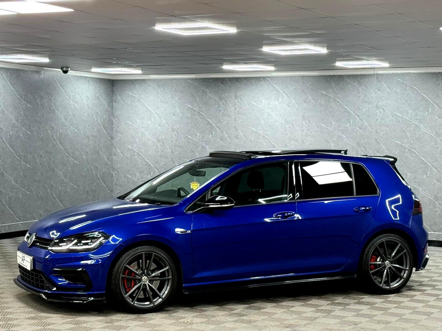 Used Volkswagen Golf 2019 for sale - 76759721: Photo 24