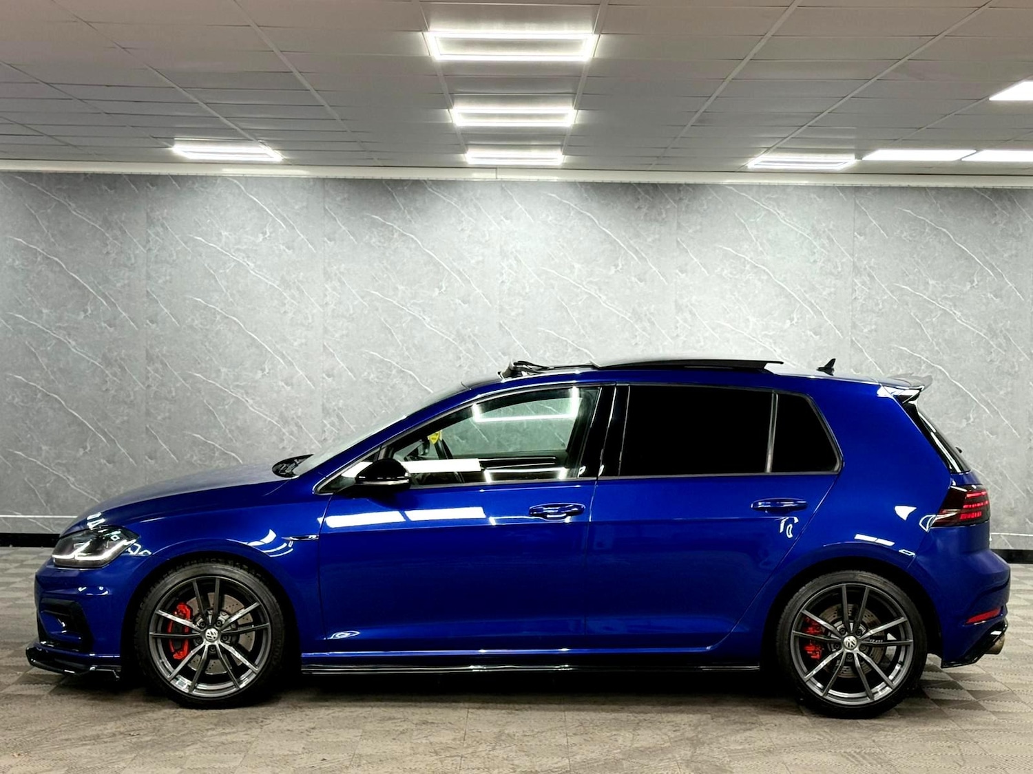 Used Volkswagen Golf 2019 for sale - 76759721: Photo 25