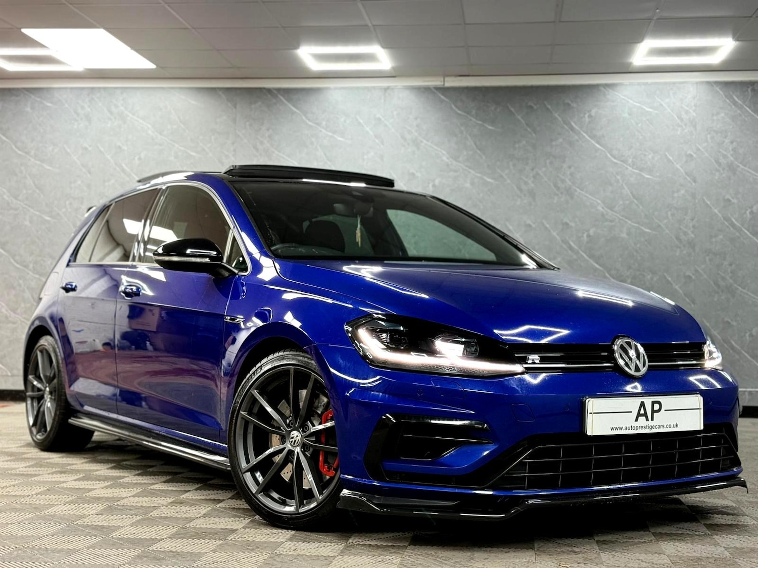 Used Volkswagen Golf 2019 for sale - 76759721: Photo 3