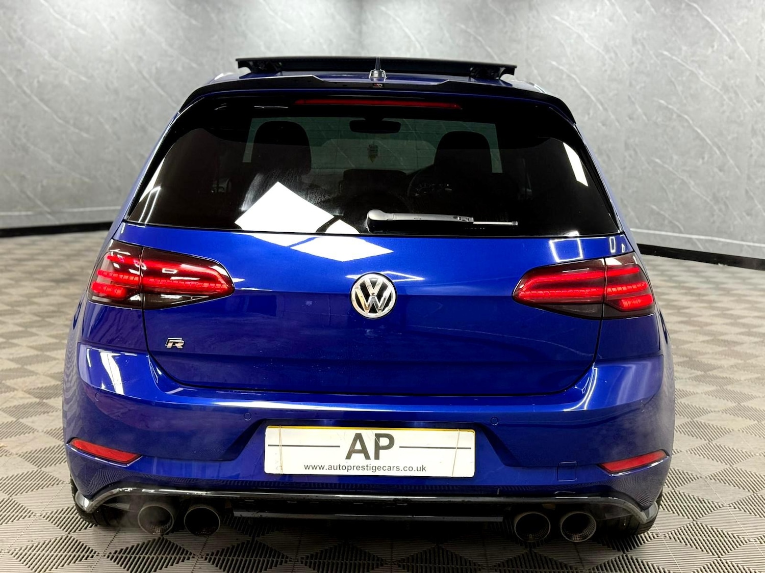 Used Volkswagen Golf 2019 for sale - 76759721: Photo 31