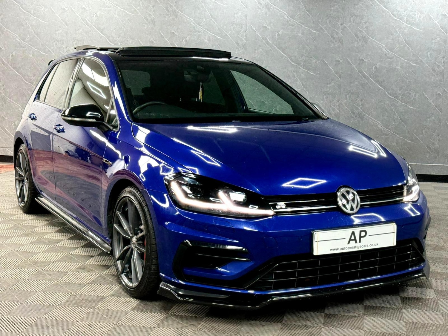 Used Volkswagen Golf 2019 for sale - 76759721: Photo 32