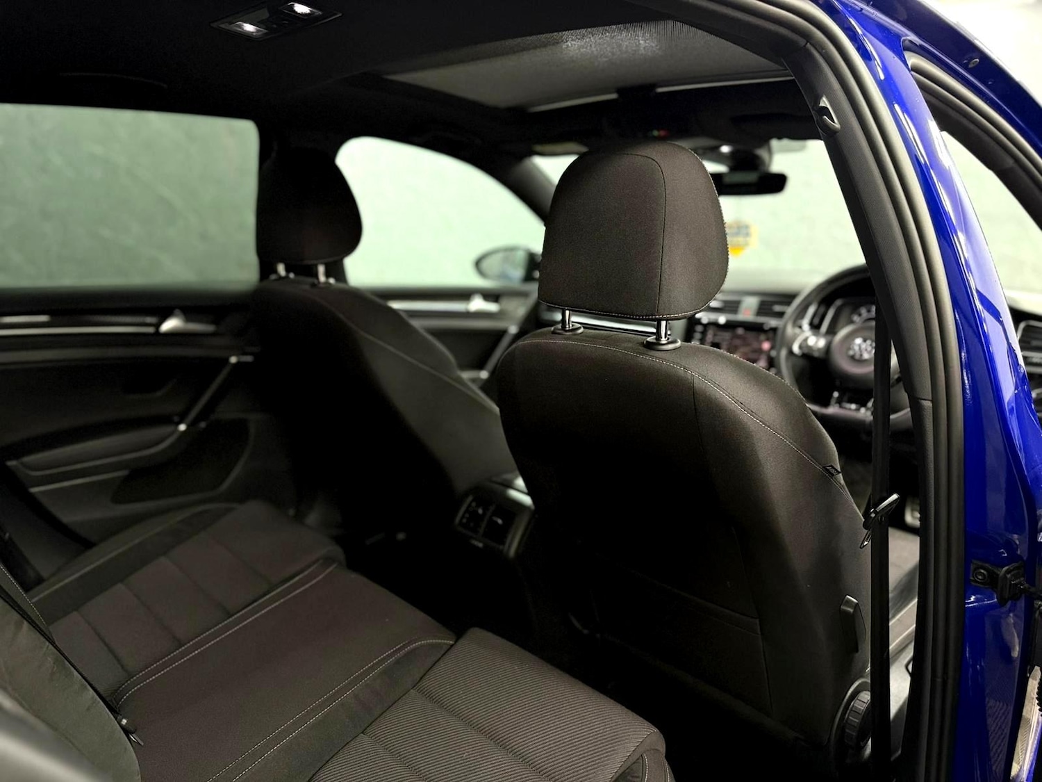 Used Volkswagen Golf 2019 for sale - 76759721: Photo 44