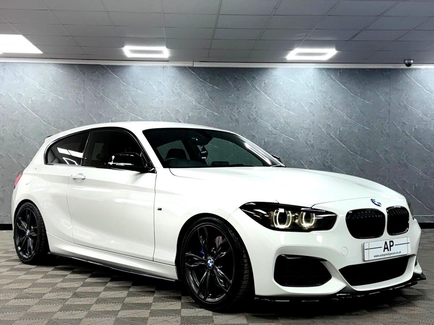 Used BMW 1 Series 2017 for sale - 76165406: Photo 3