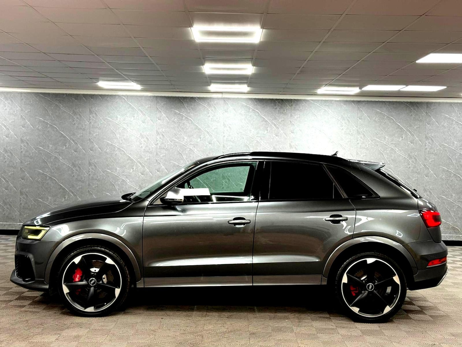 Used Audi RS Q3 2015 for sale - 77398903: Photo 17