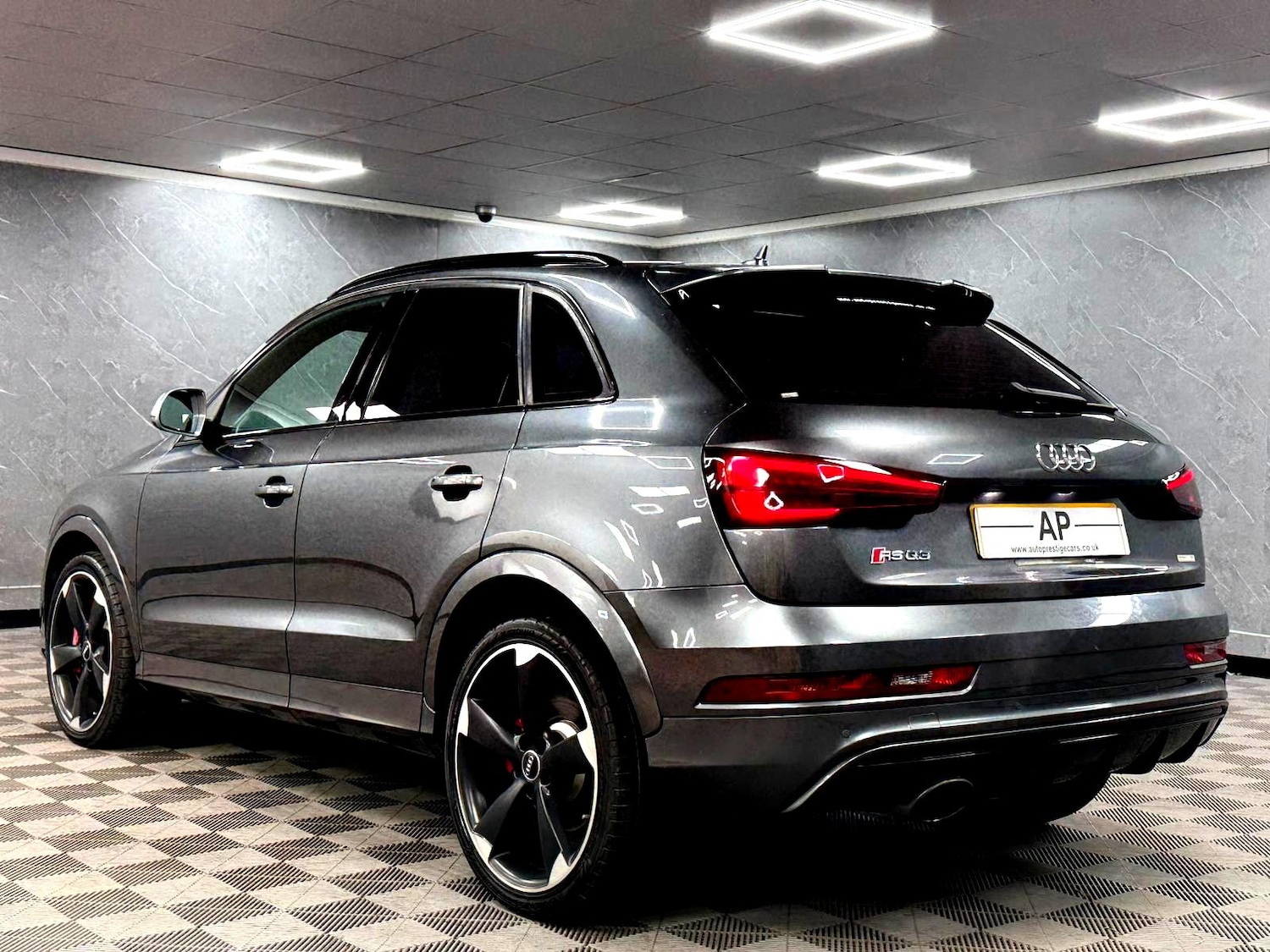 Used Audi RS Q3 2015 for sale - 77398903: Photo 19