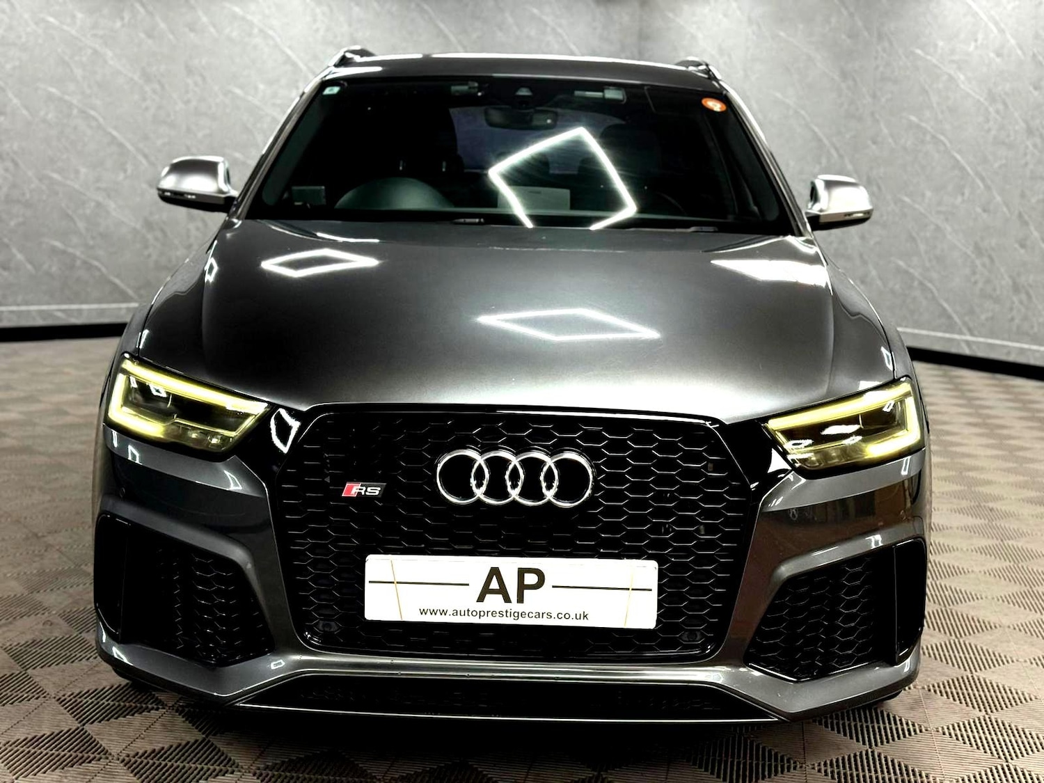 Used Audi RS Q3 2015 for sale - 77398903: Photo 21