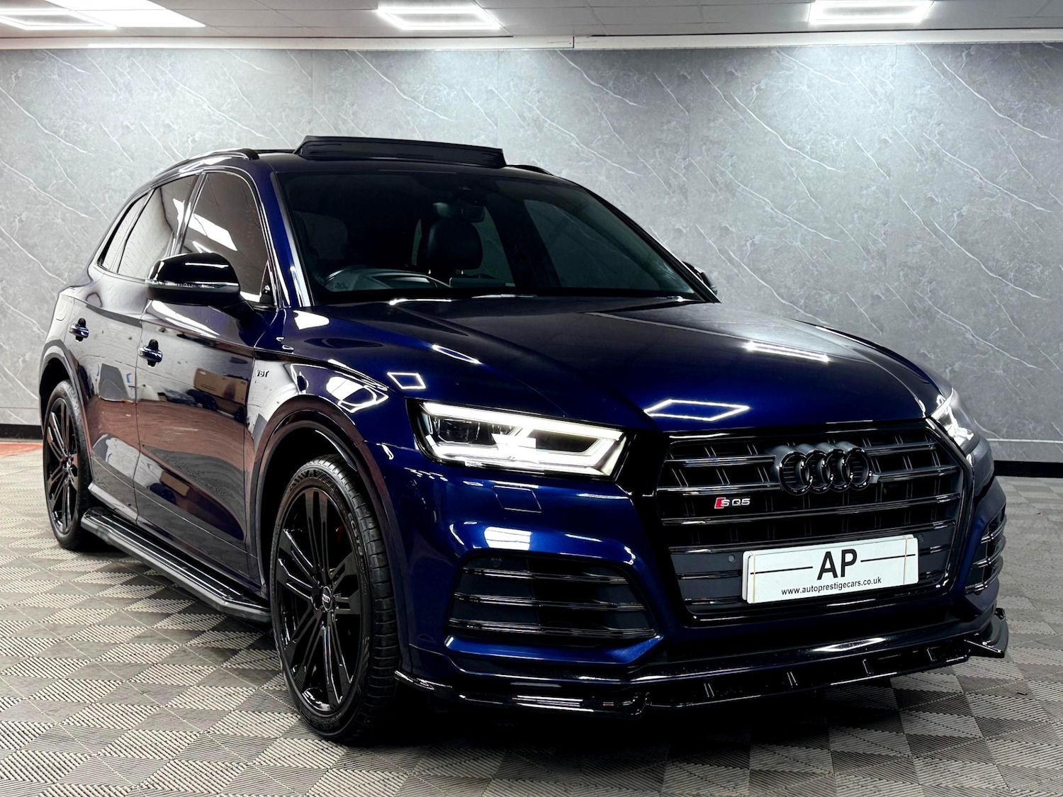 Used Audi SQ5 2017 for sale - 76671145: Photo 4