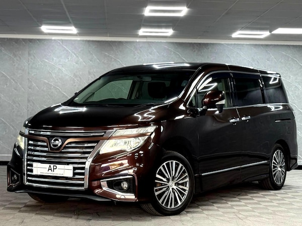 Used Nissan Elgrand 2014 for sale - 75290241: Photo 4