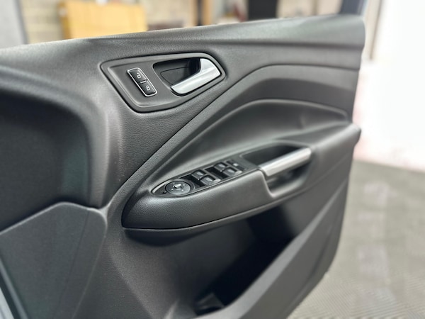 Used Ford Kuga 2013 for sale - 75996757: Photo 21
