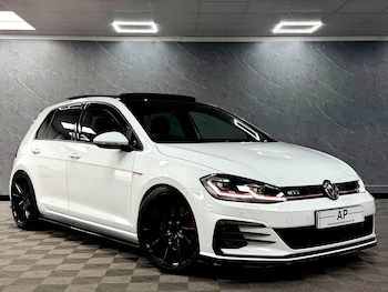 Used Volkswagen Golf 2018 for sale - 78405750: Photo