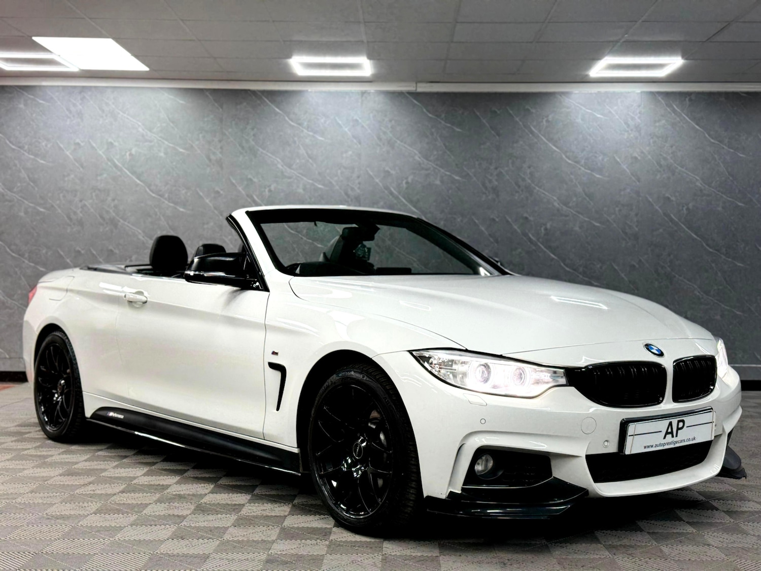 Used BMW 4 Series 2015 for sale - 76408328: Photo 2