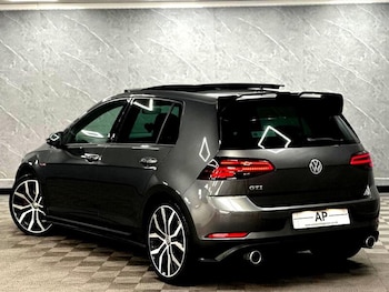 Used Volkswagen Golf 2018 for sale - 78306668: Photo