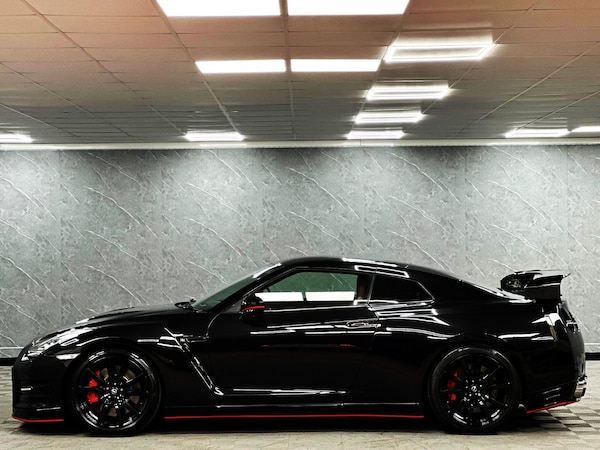 Used Nissan GT-R 2011 for sale - 76249291: Photo 6