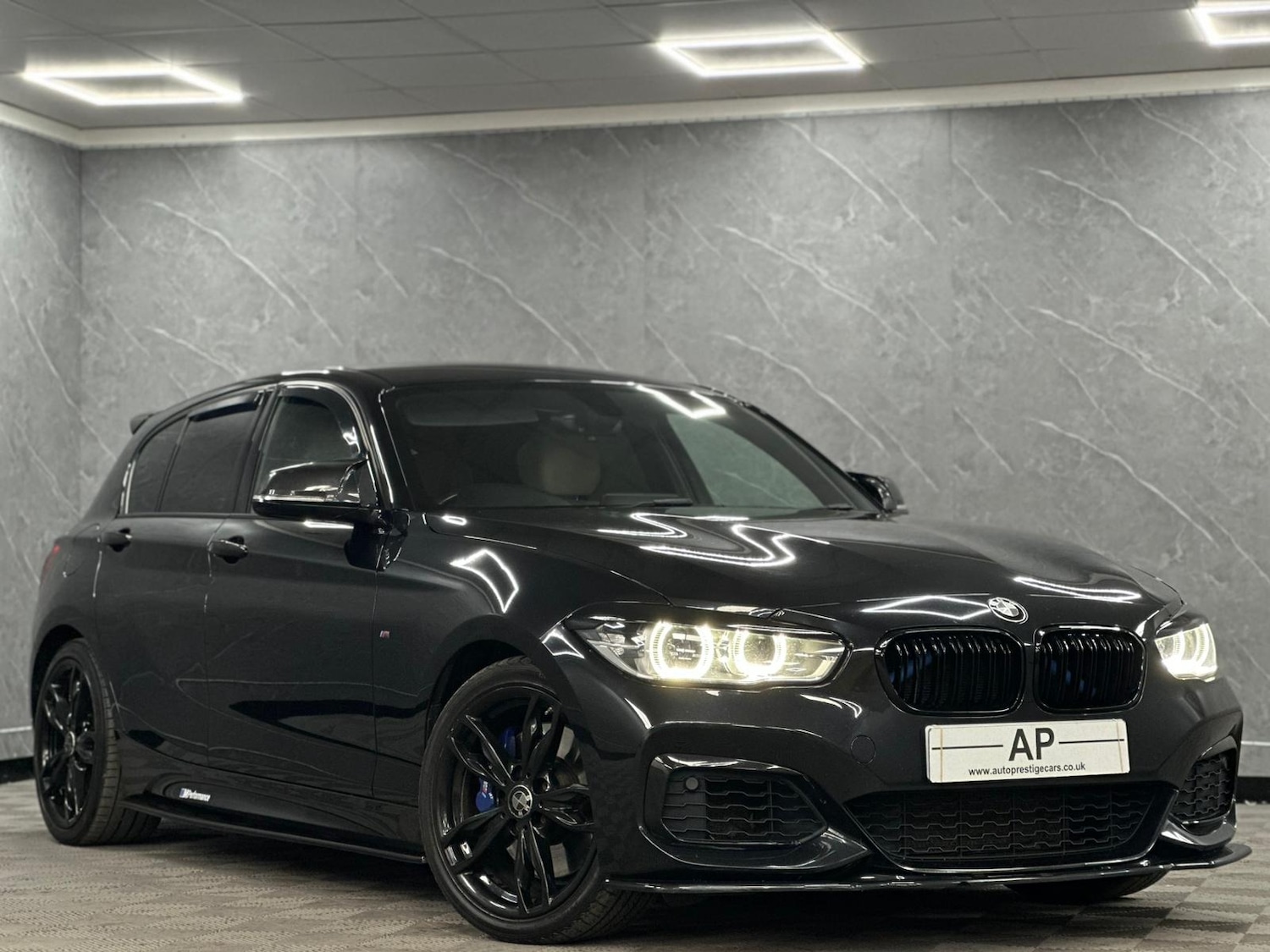 Used BMW 1 Series 2016 for sale - 76671035: Photo 2