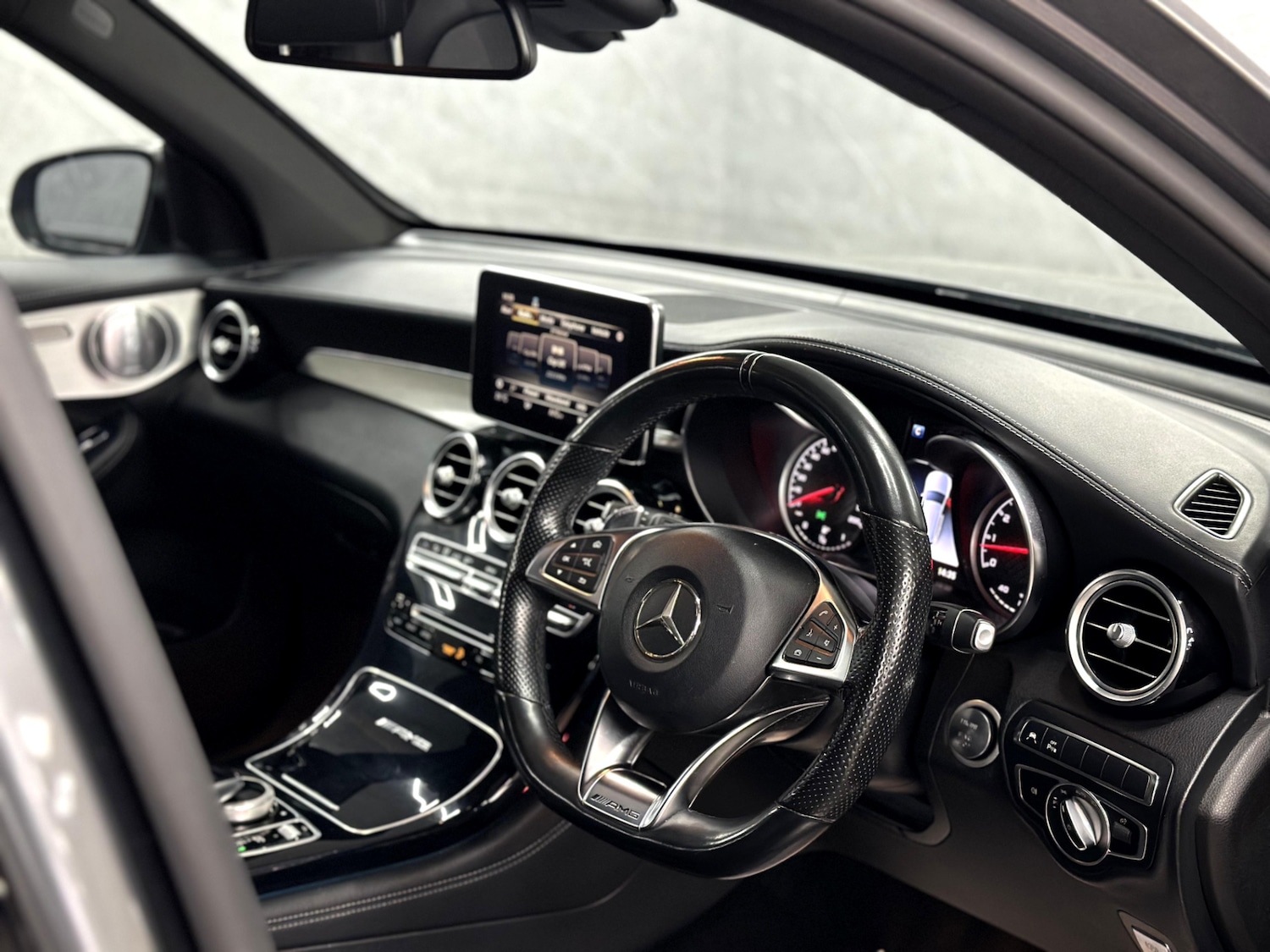 Used Mercedes-Benz GLC 2018 for sale - 77393965: Photo 24