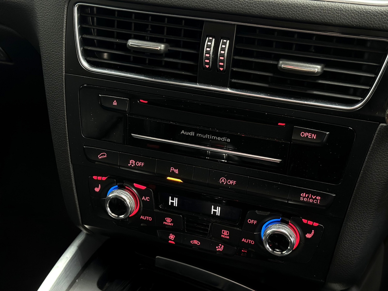 Used Audi Q5 2015 for sale - 76397208: Photo 24