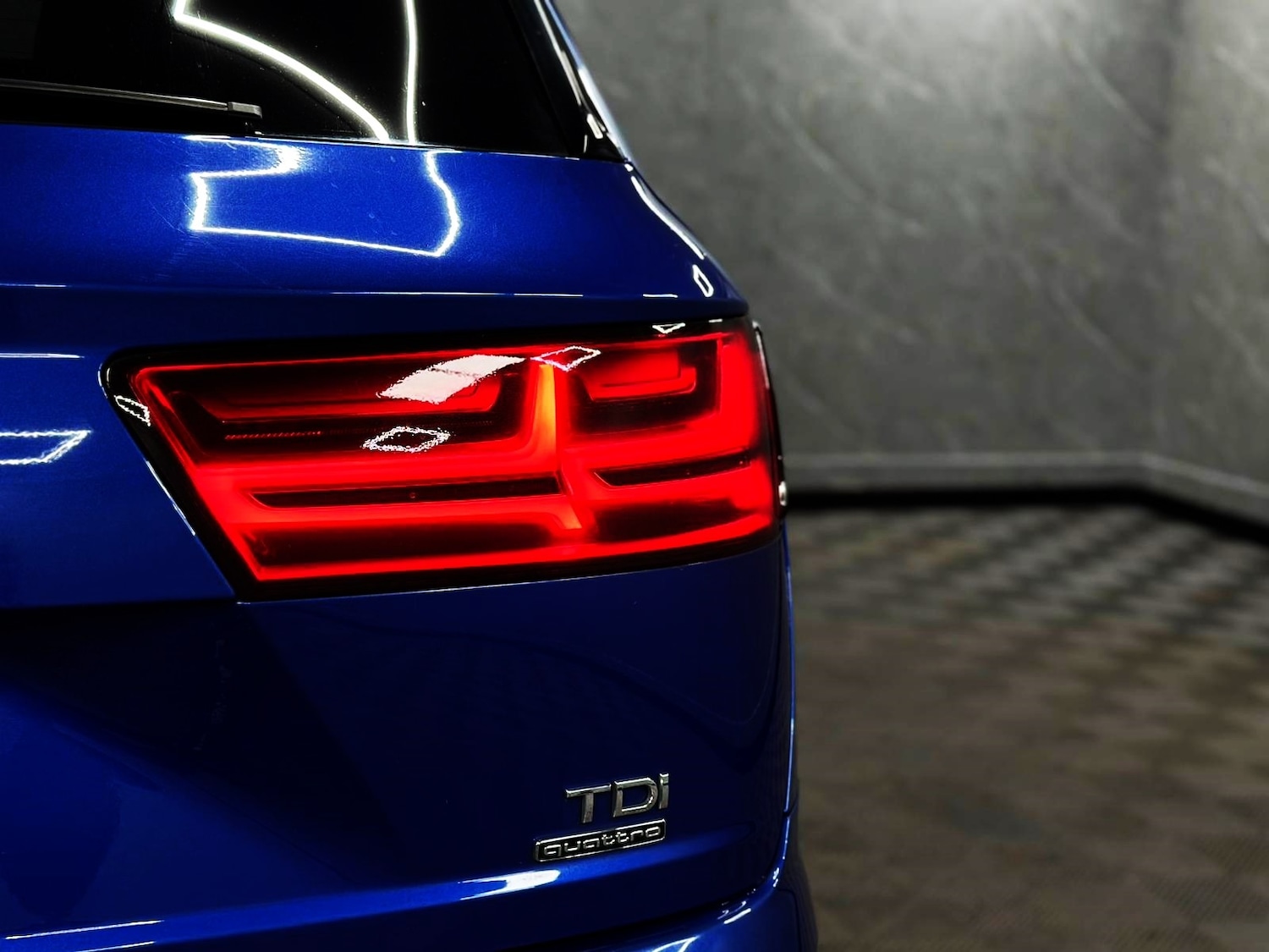 Used Audi Q7 2016 for sale - 76885266: Photo 30