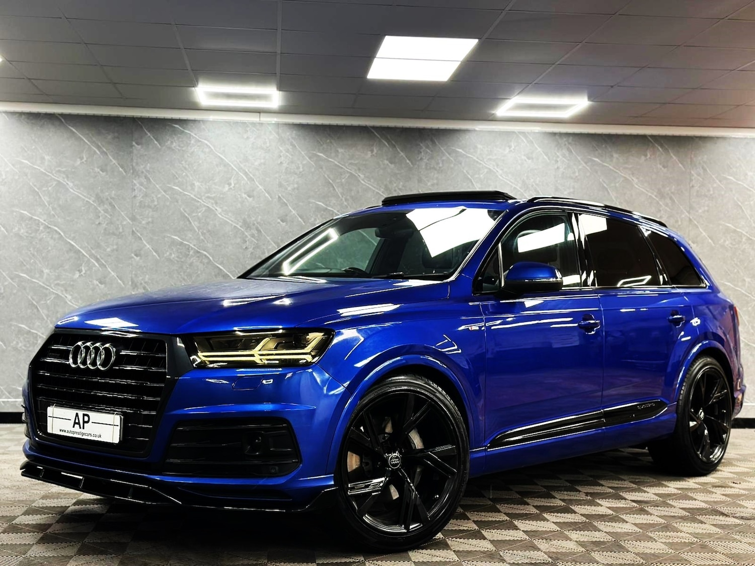 Used Audi Q7 2016 for sale - 76885266: Photo 32