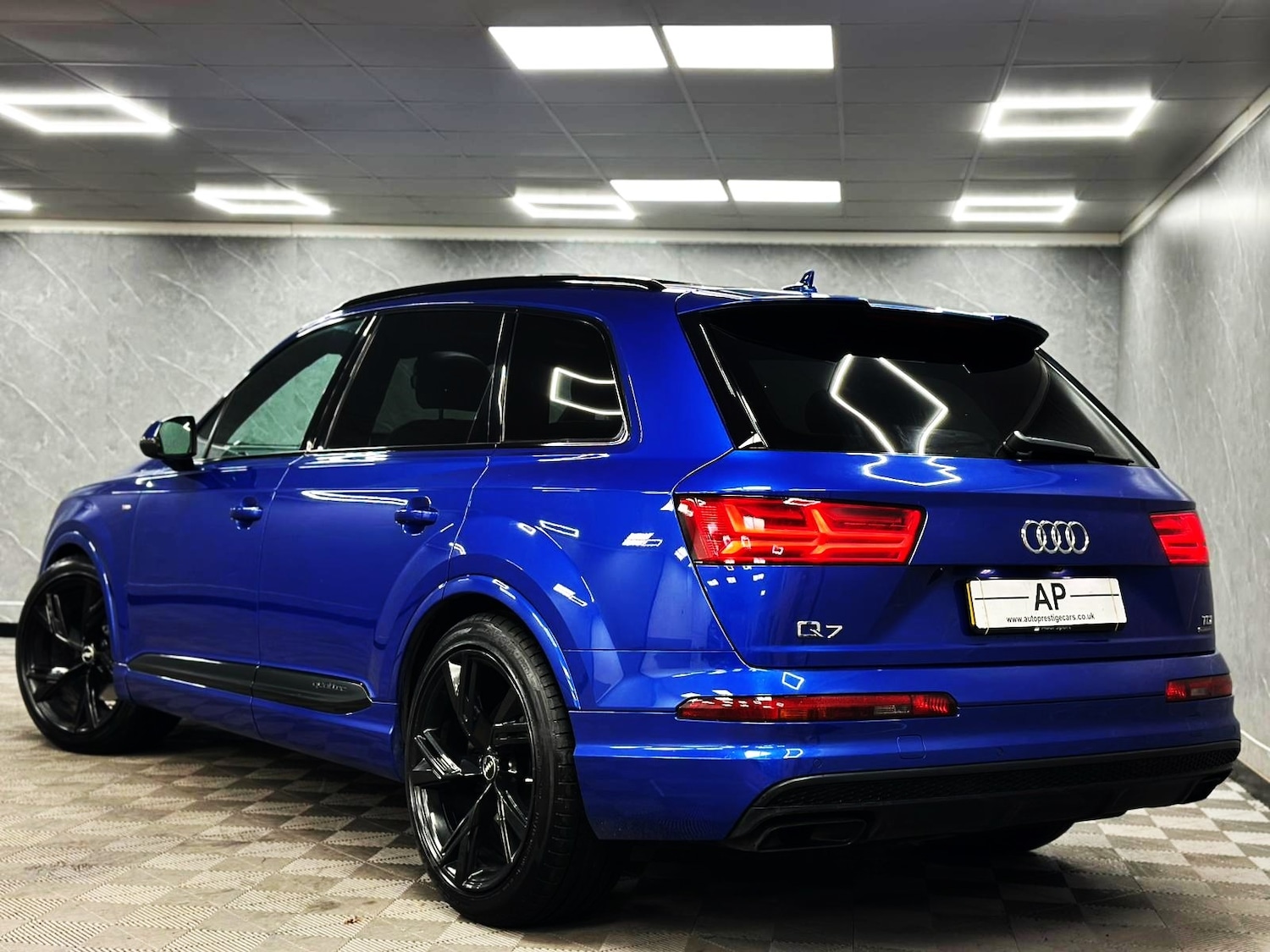 Used Audi Q7 2016 for sale - 76885266: Photo 41