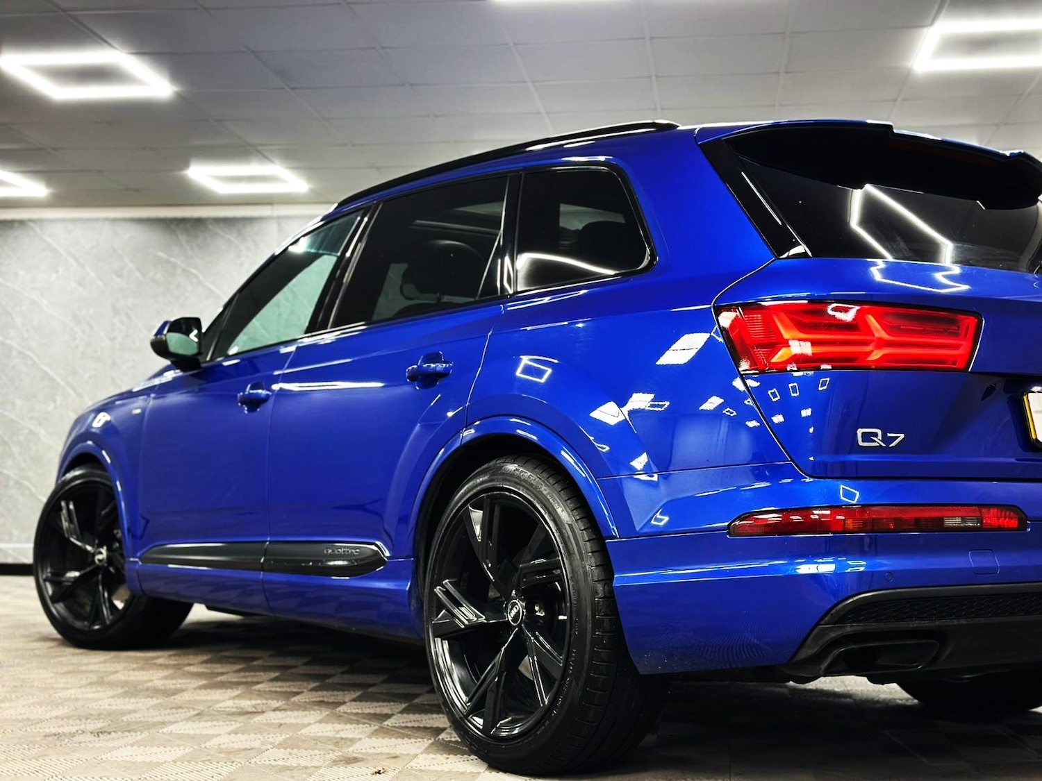 Used Audi Q7 2016 for sale - 76885266: Photo 42