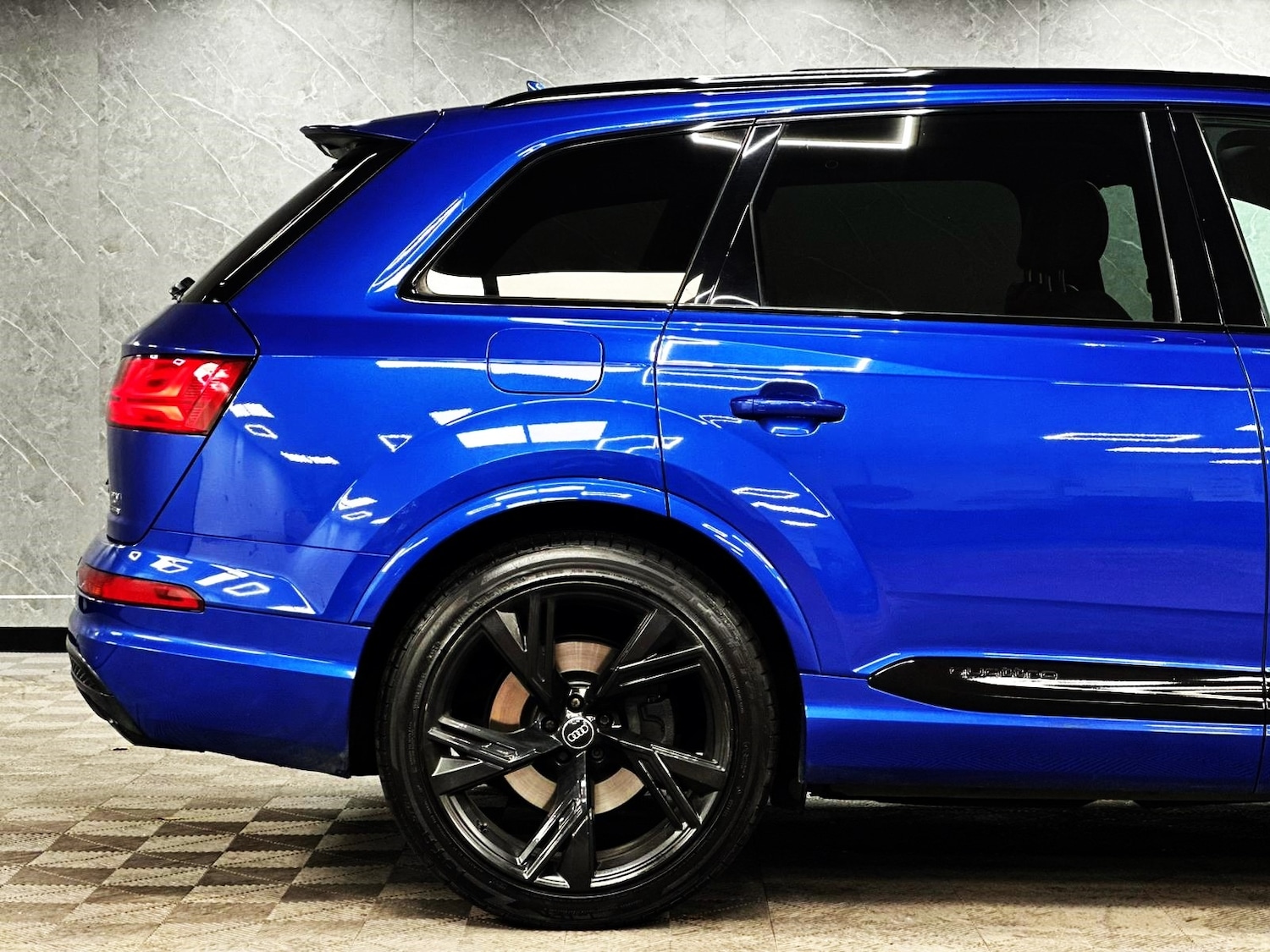 Used Audi Q7 2016 for sale - 76885266: Photo 43