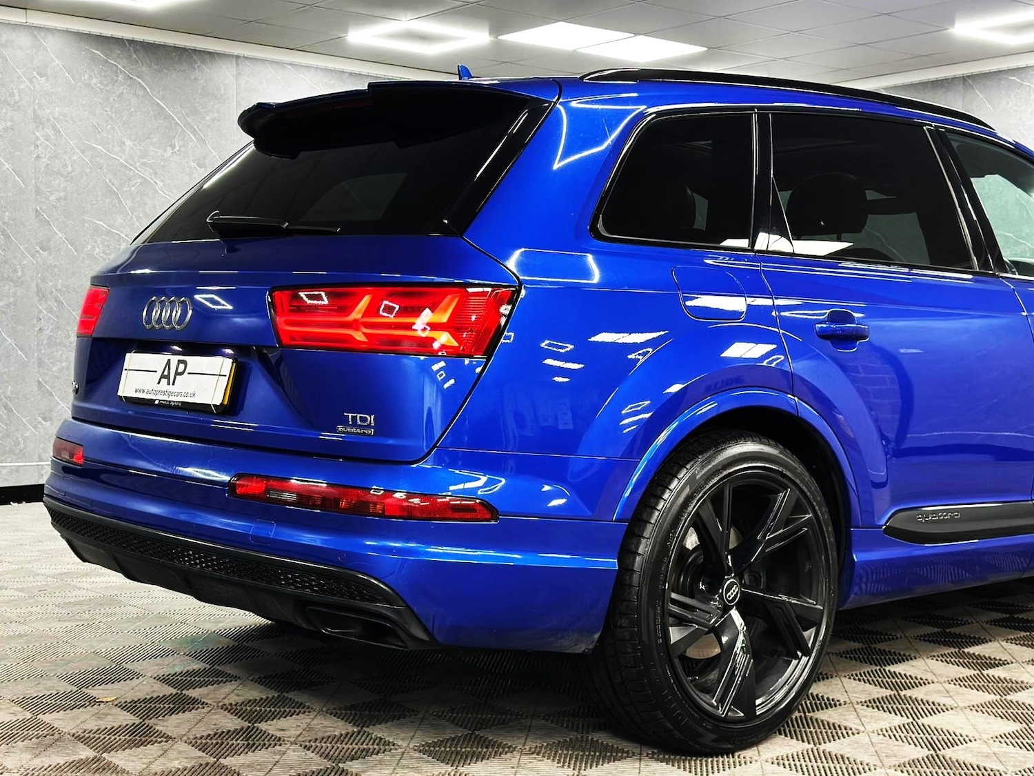 Used Audi Q7 2016 for sale - 76885266: Photo 44