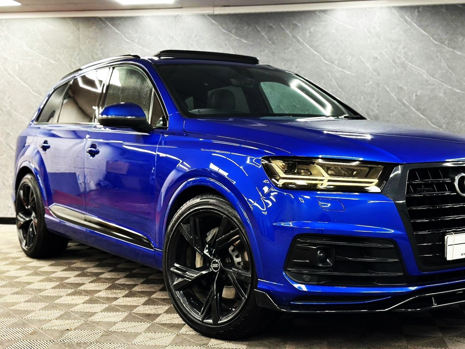 Used Audi Q7 2016 for sale - 76885266: Photo 48