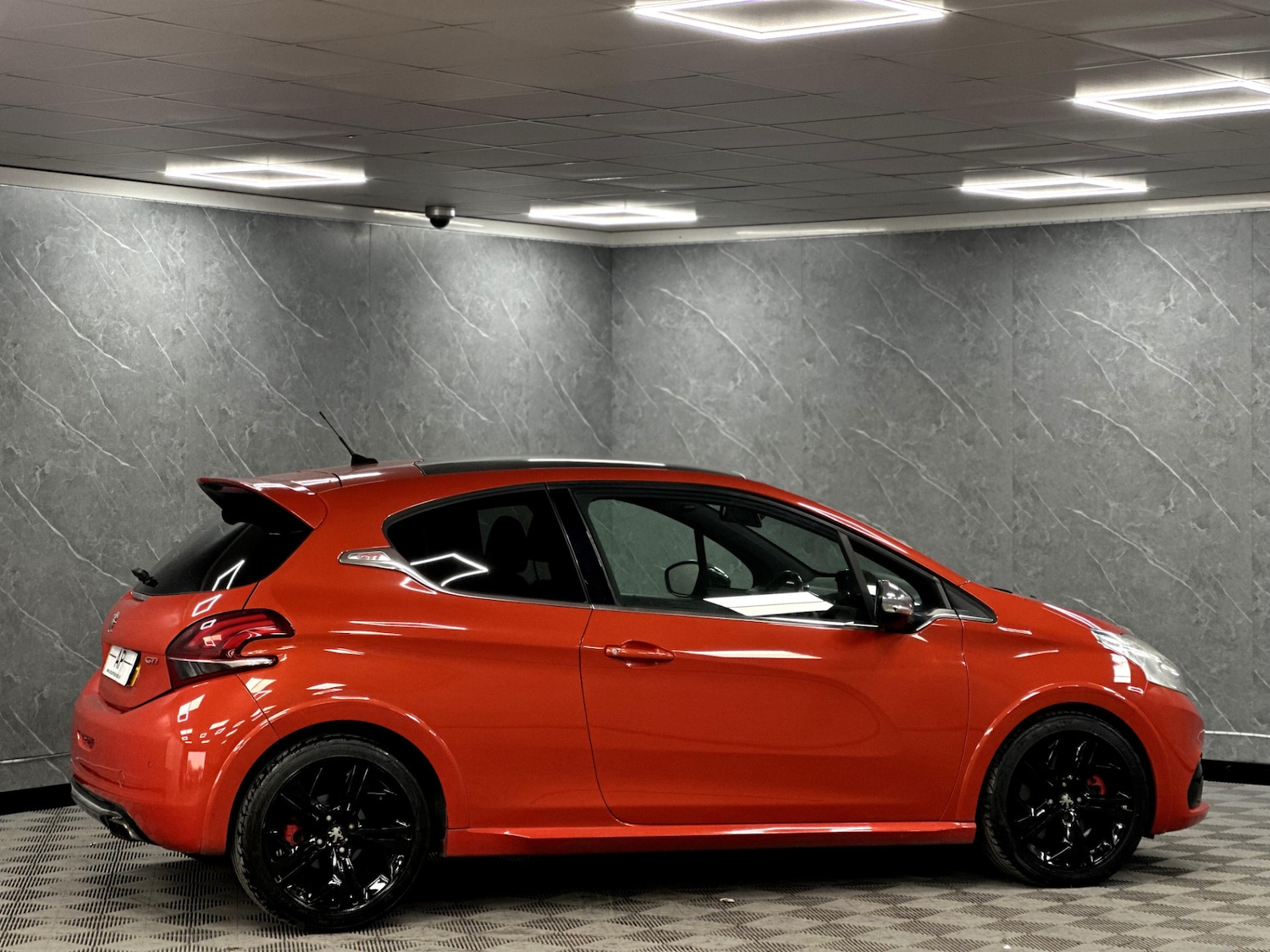 Used Peugeot 208 2016 for sale - 77114385: Photo 11