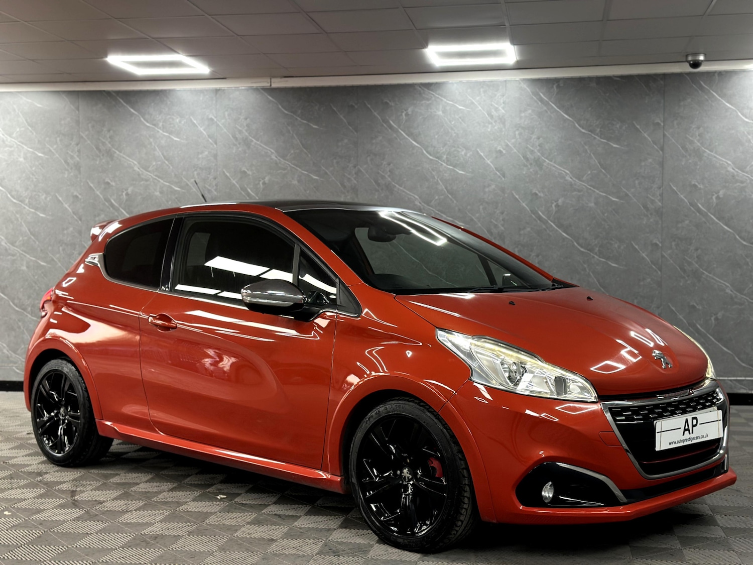 Used Peugeot 208 2016 for sale - 77114385: Photo 8