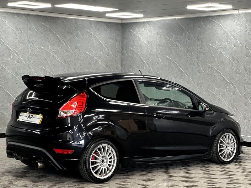 Used Ford Fiesta 2013 for sale - 78158349: Photo 6