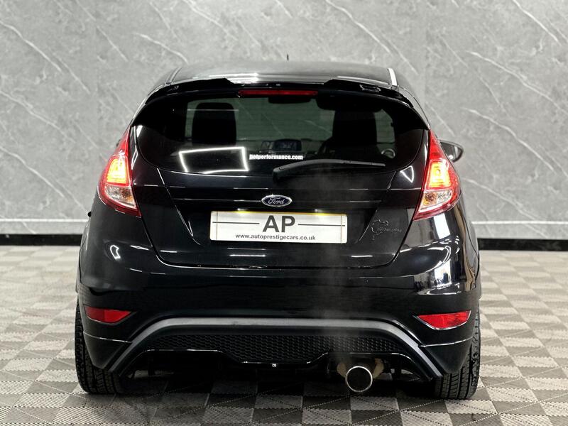 Used Ford Fiesta 2013 for sale - 78158349: Photo 8