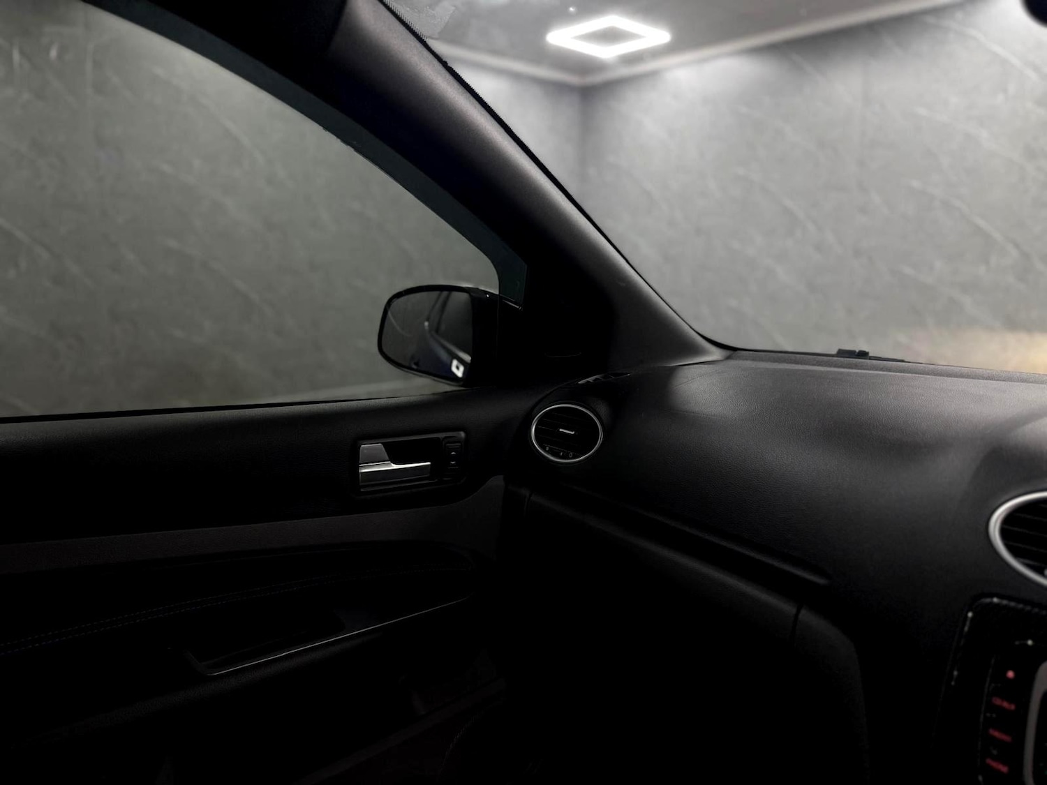 Used Ford Focus 2009 for sale - 76950923: Photo 34