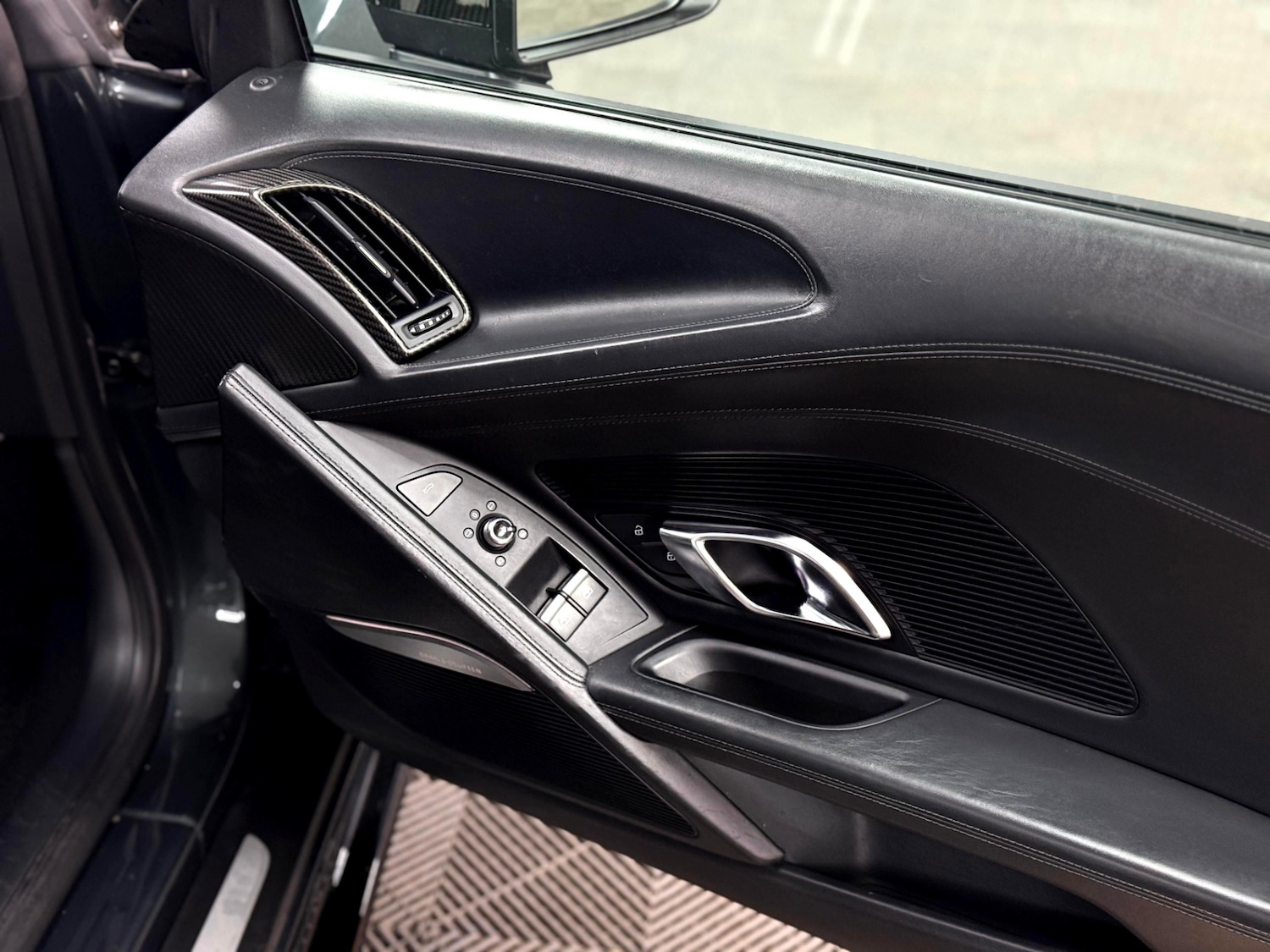 Used Audi R8 2016 for sale - 77201430: Photo 10