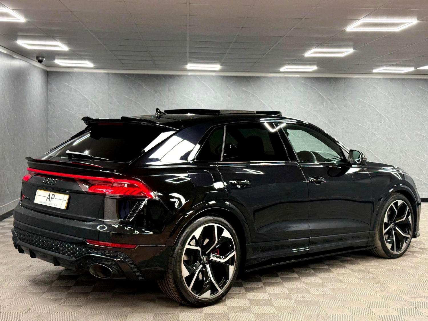 Used Audi RS Q8 2021 for sale - 77201635: Photo 24