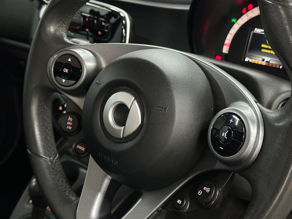 Used smart fortwo 2016 for sale - 76246348: Photo 21