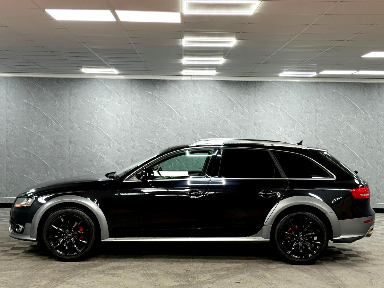 Used Audi A4 Allroad 2009 for sale - 76946950: Photo 6