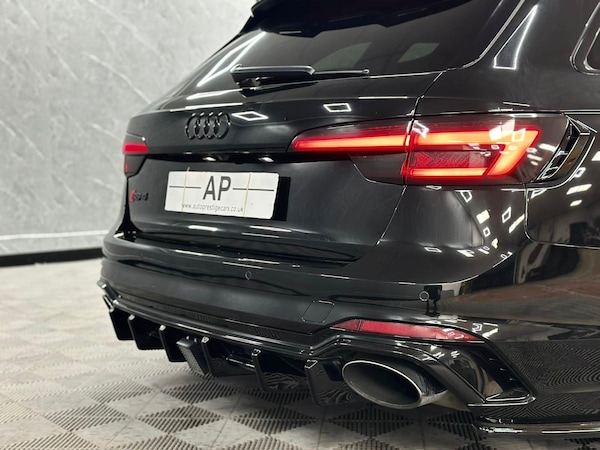 Used Audi RS4 2018 for sale - 76314226: Photo 19