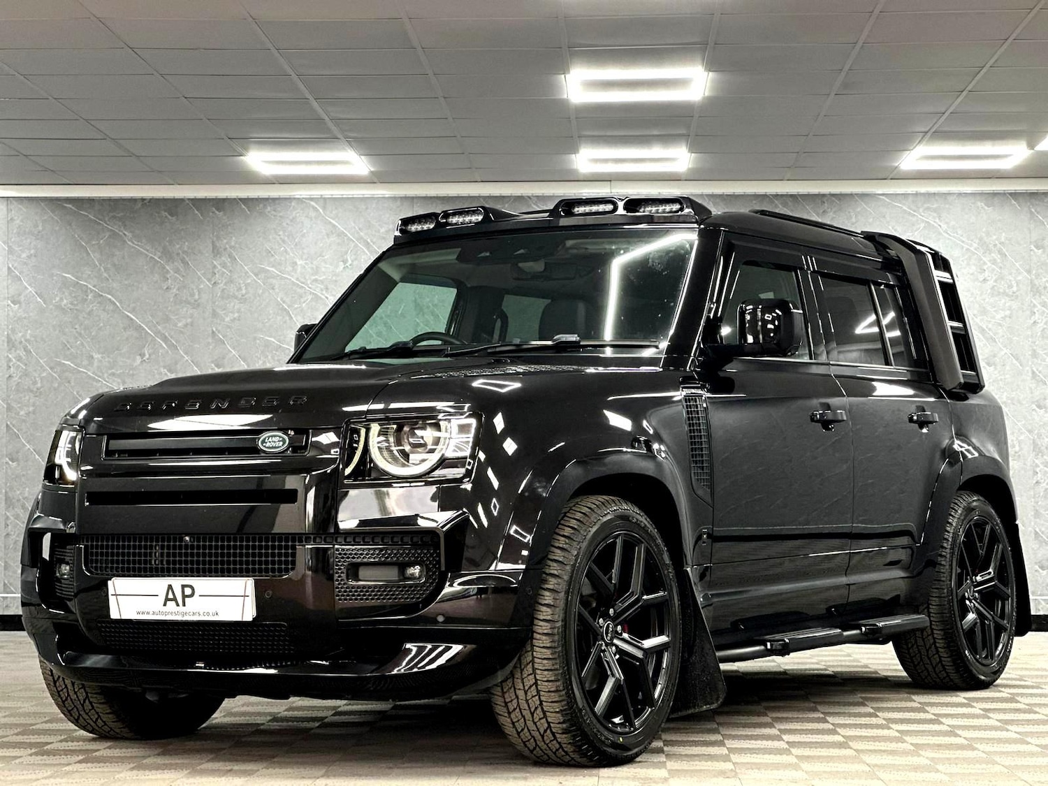 Used Land Rover Defender 2024 for sale - 76597511: Photo 5