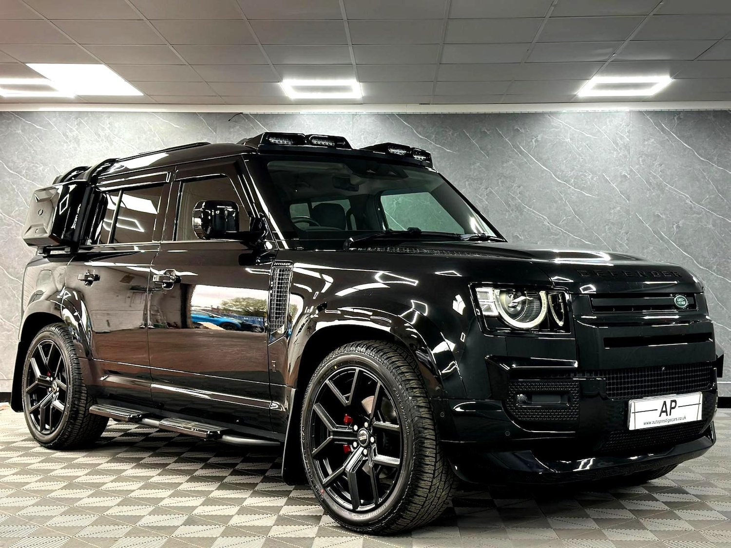 Used Land Rover Defender 2024 for sale - 76597511: Photo 8