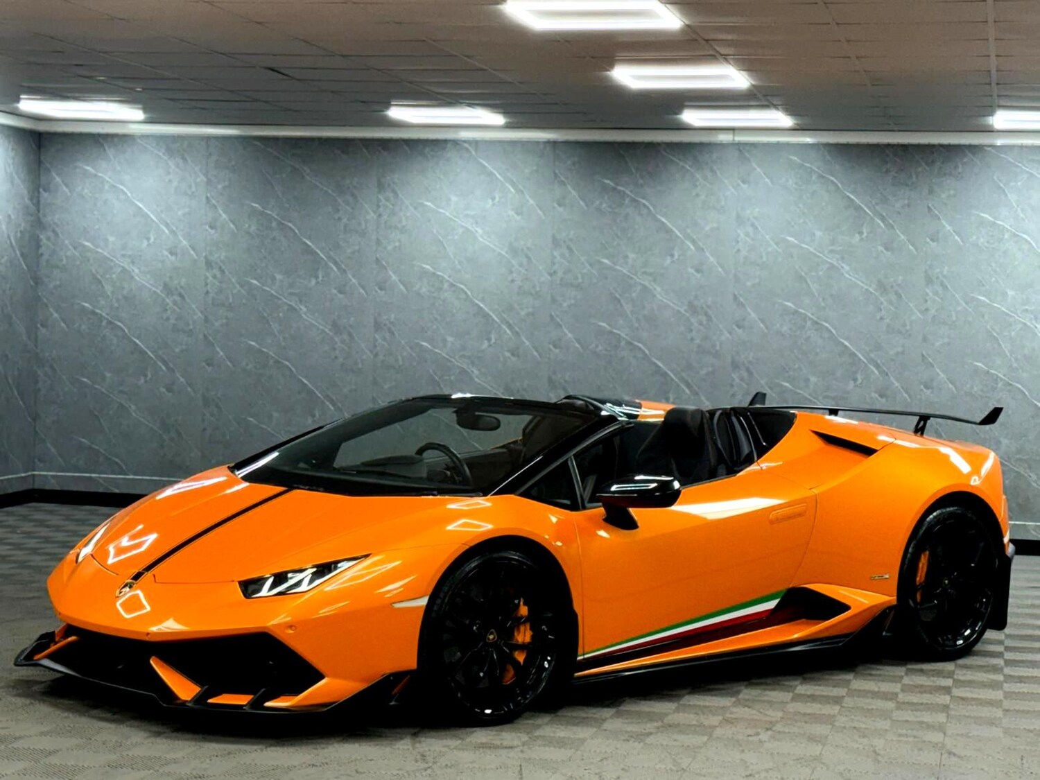 Used Lamborghini Huracan 2016 for sale - 77610742: Photo 10