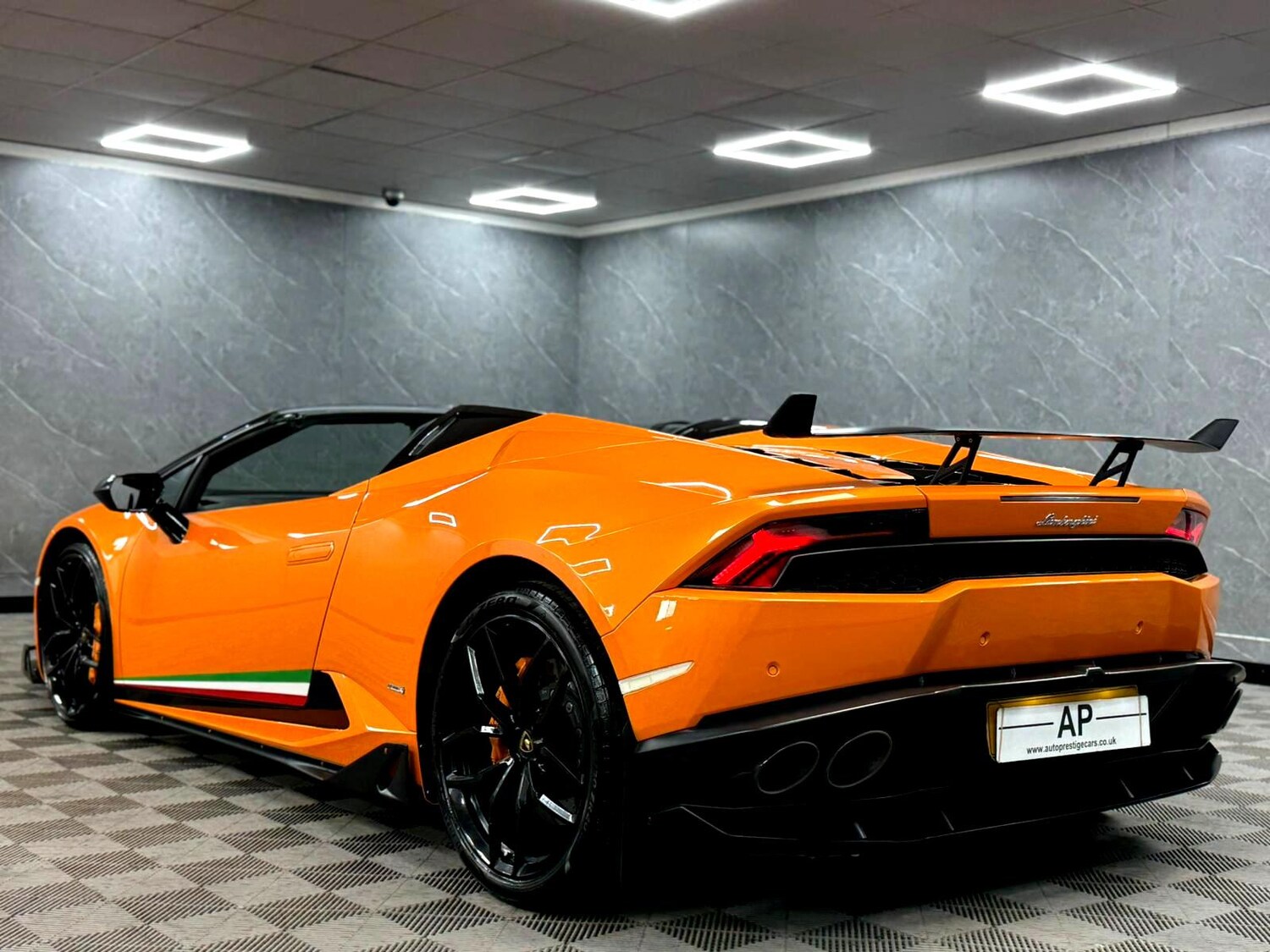 Used Lamborghini Huracan 2016 for sale - 77610742: Photo 20