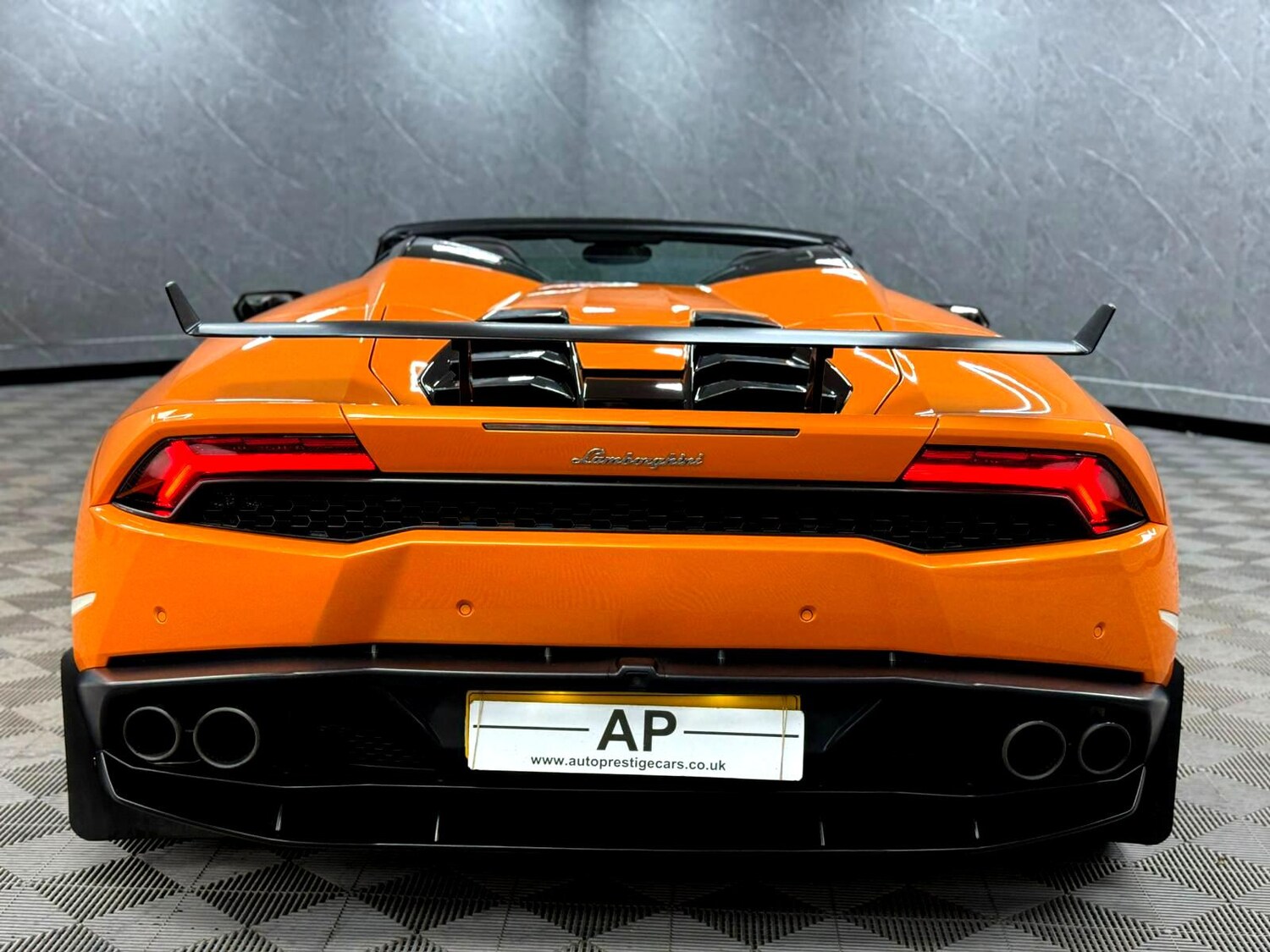 Used Lamborghini Huracan 2016 for sale - 77610742: Photo 34