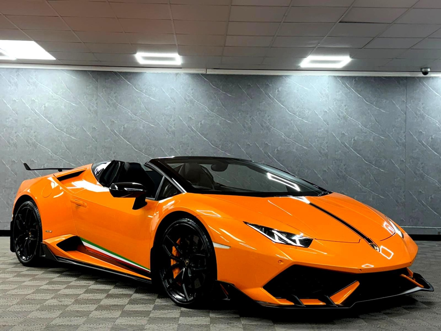 Used Lamborghini Huracan 2016 for sale - 77610742: Photo 36