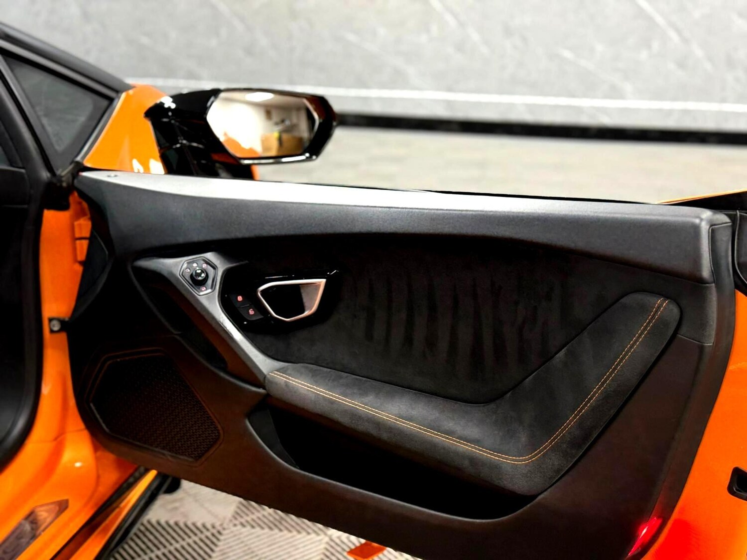 Used Lamborghini Huracan 2016 for sale - 77610742: Photo 42